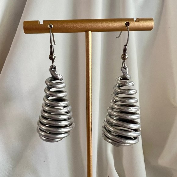 Silver Tone Chunky Wire Swirl Dangle Costume Estate Fashion Hook Earrings - Picture 3 of 6